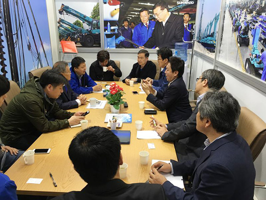 yp街机智能高端市场展风范