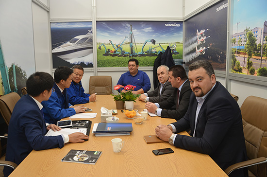 yp街机智能高端市场展风范