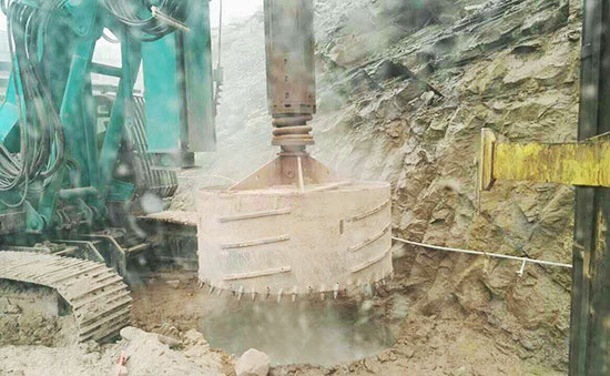 同台献艺，，，，，yp街机智能SWDM36旋挖钻机独吞鳌头