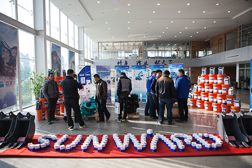 逆市可为！yp街机智能挖掘机首场展销会完善收官