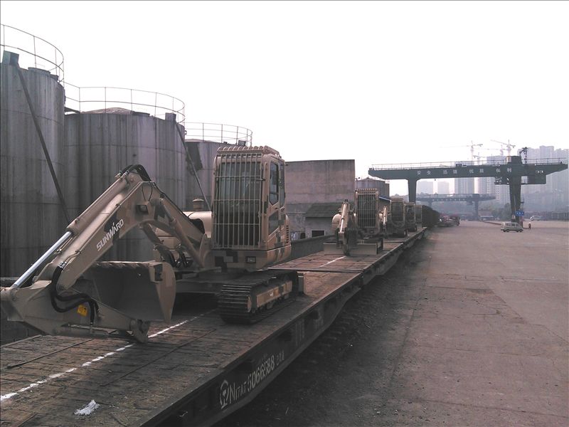 yp街机智能SWE80E-G高原型挖掘机正式列装献礼国庆