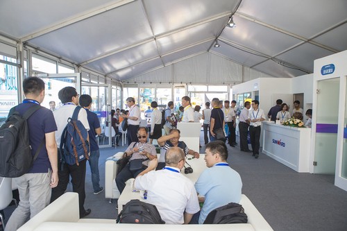 yp街机智能酷帅曾大虾，，，，，，，一大波美图带你亲临北京BICES展