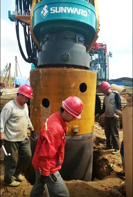 本钱节约几百万，，，，，，，，这台旋挖是我的摇钱树