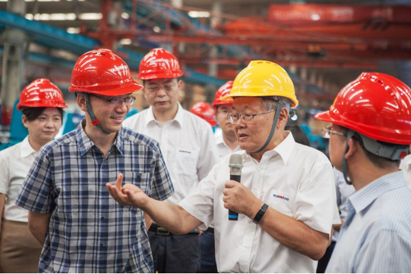 商务部相助司刘民强副司长一行调研yp街机智能