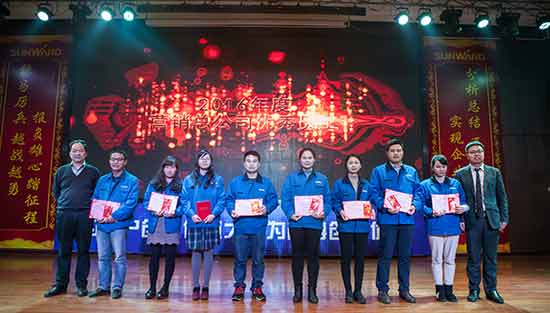 坚定信心、再接再厉，，，，，，，，yp街机智能2017年度营销表扬与誓师大会开启新航程