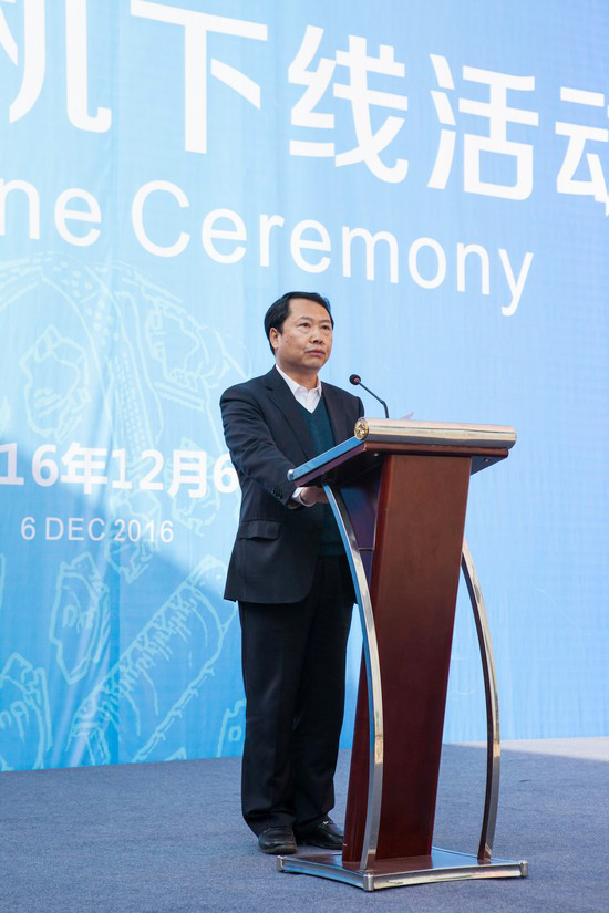 首台盾构机盛大下线，，，，，，中铁yp街机诠释“长沙速率”