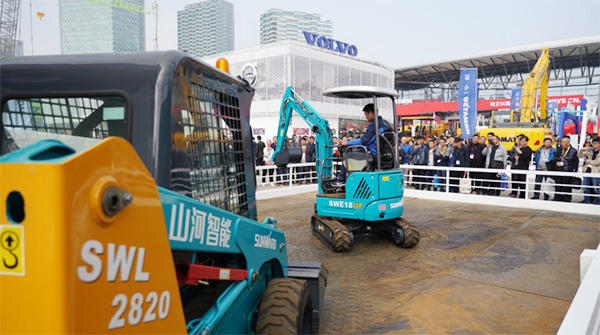 不平来战！yp街机智能展台有大礼等你拿