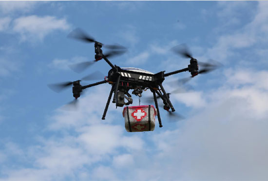 展示三湘警界风彩，，，，，，首届警用无人机实战演练在yp街机科技圆满举行