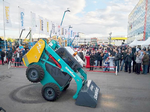 十年携手，，，，，，，，yp街机智能莫斯科宝马CTT展产品推介会圆满举行