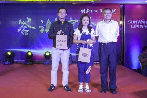 yp街机智能酷帅曾大虾，，，，，，，一大波美图带你亲临北京BICES展