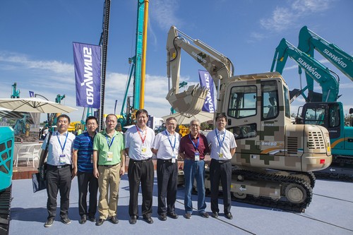 yp街机智能酷帅曾大虾，，，，，，，一大波美图带你亲临北京BICES展