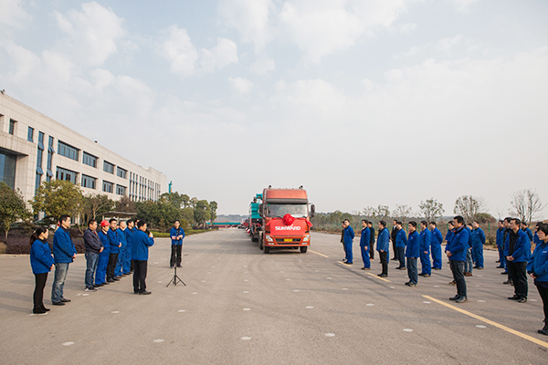 情人节牵手乐成，，，，，，，yp街机智能SWDM520“我爱你”出嫁了