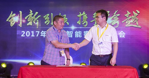 yp街机智能酷帅曾大虾，，，，，，，一大波美图带你亲临北京BICES展