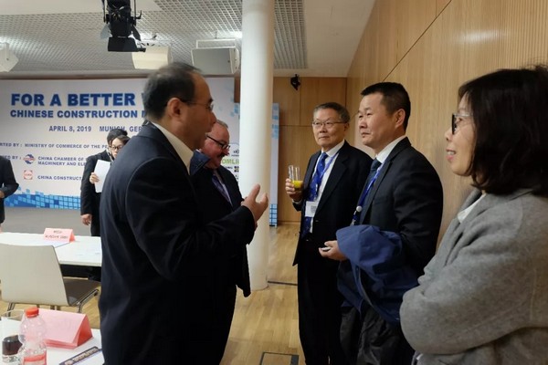 “三个率先”展示yp街机挖掘机欧洲生长历程