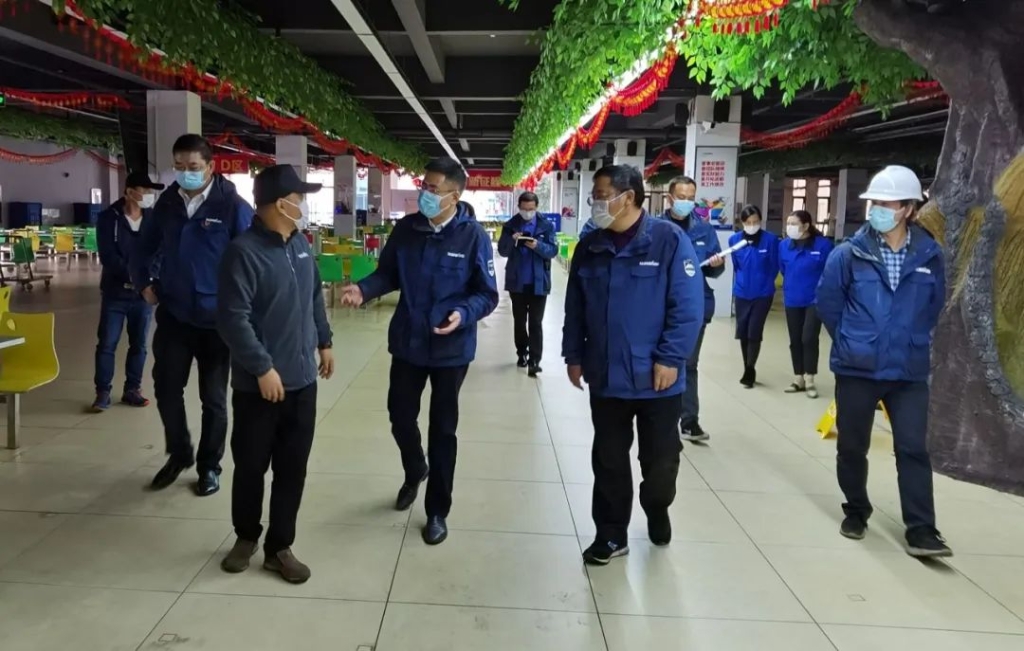 疫情未过，，，，，，，，岂可松懈？？？？？？？？总司理带队检查防疫事情