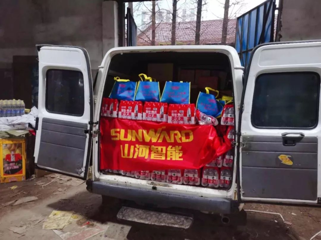 大爱无疆，，，，，，，，yp街机智能急援武汉