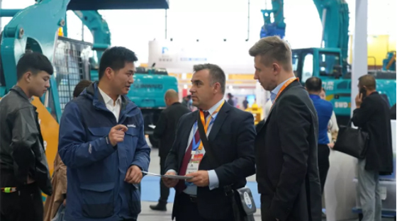 超强阵容尽显立异效果！yp街机智能闪灼长沙工程机械展