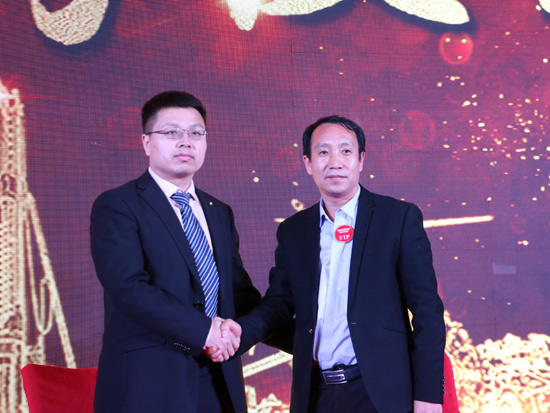 yp街机智能天下客户交流会济南站取得丰富效果