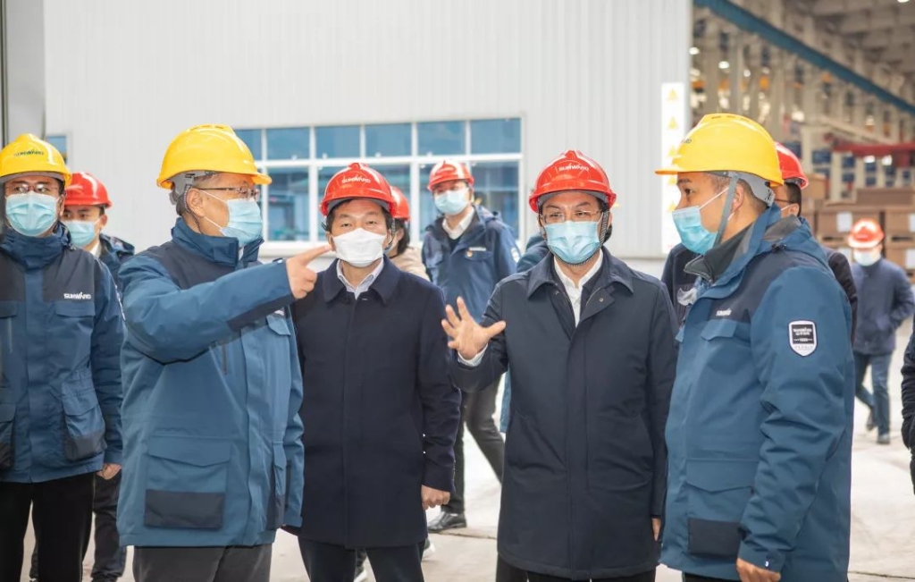 沈裕谋元宵节慰问yp街机智能一线员工