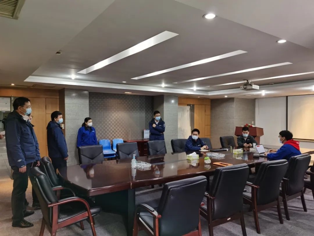 疫情未过，，，，，，，，岂可松懈？？？？？？？？总司理带队检查防疫事情