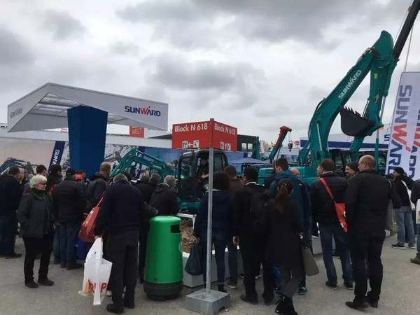 统一个天下，，，，，，，，统一个梦想，，，，，，，，yp街机智能德国宝马展完善收官