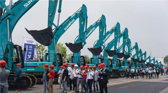 千人客户交流会，，，，，，10.5亿订单！yp街机智能二十年生长新奔腾