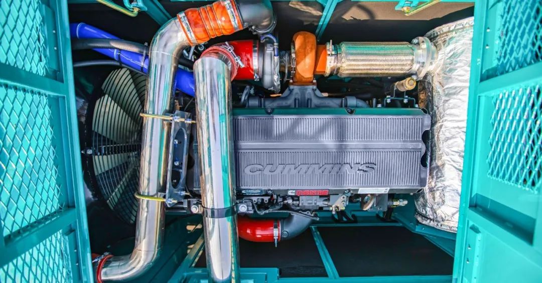 入岩家族添新丁，，，，，，，，SWDM400旋挖钻机批量上市