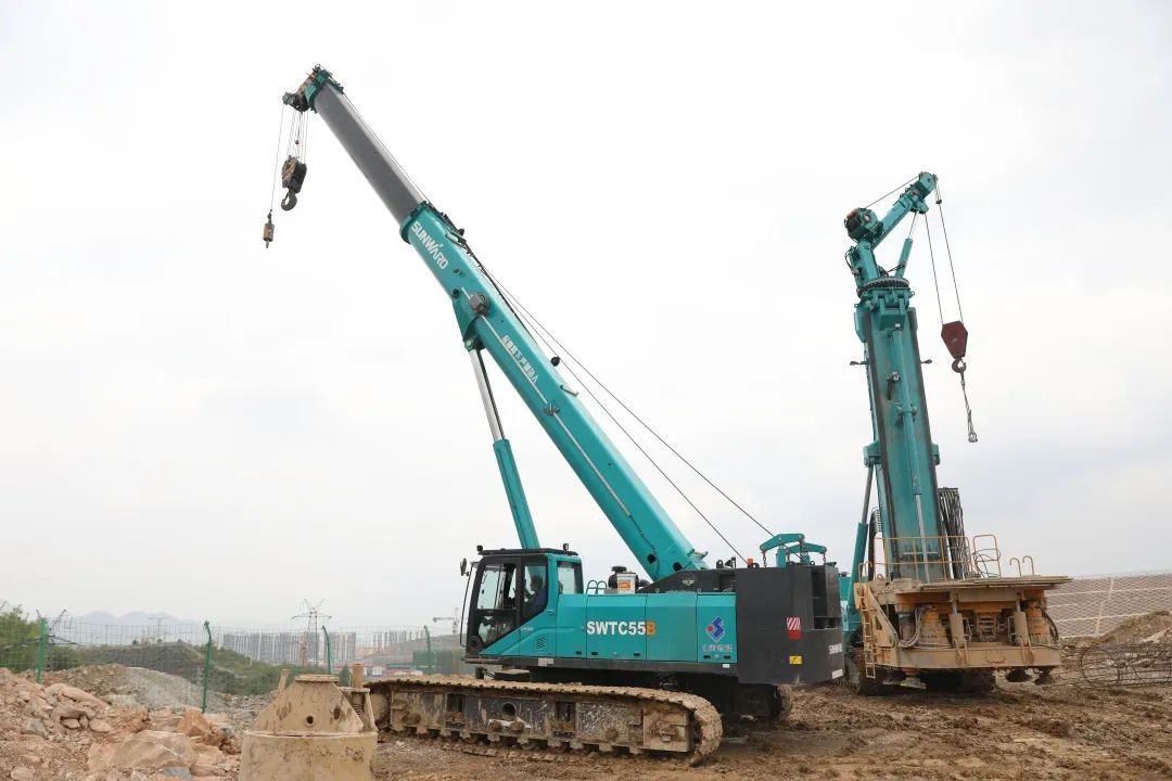 yp街机机群“染绿”贵阳机场扩建工地