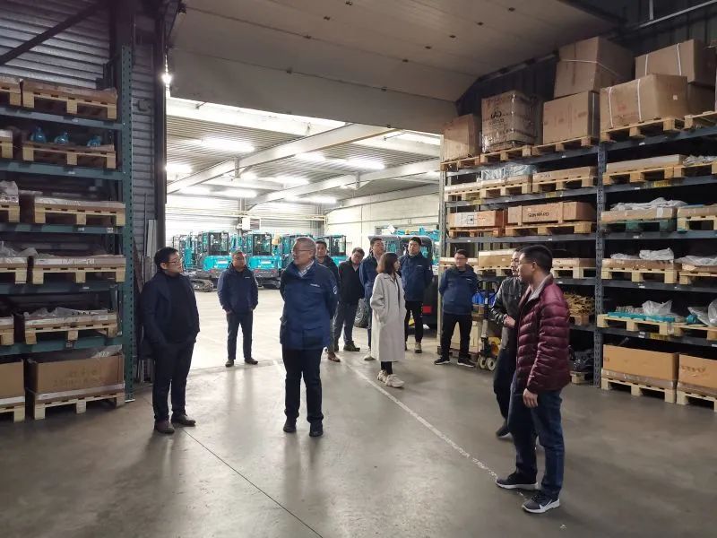 yp街机智能董事长何清华“疫”向西欧行