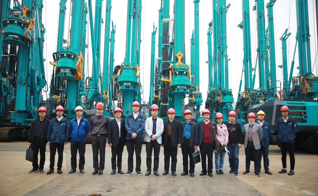 省工信行业事务中心杨卫华副主任一行莅临yp街机智能调研