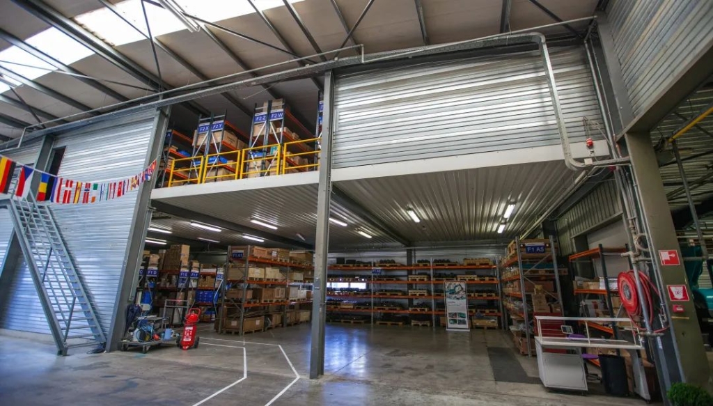 2月增添100%，，，yp街机欧洲“疫”势前行