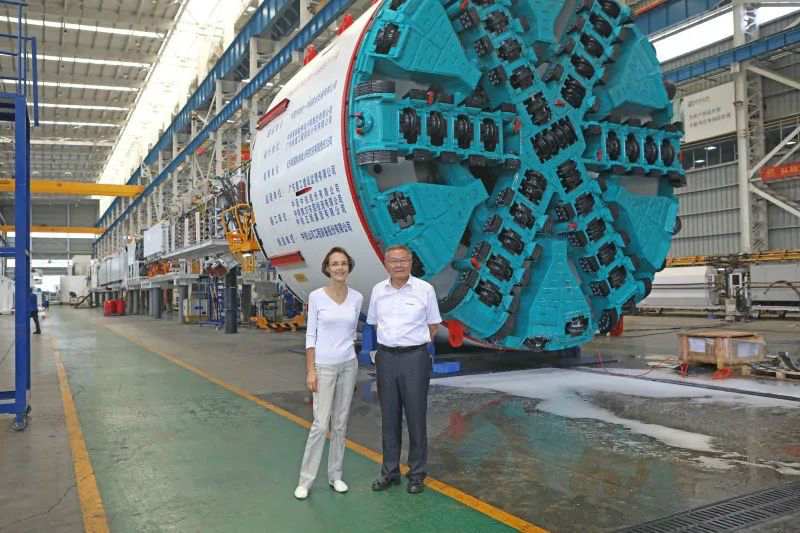 比利时商务领事到访yp街机智能