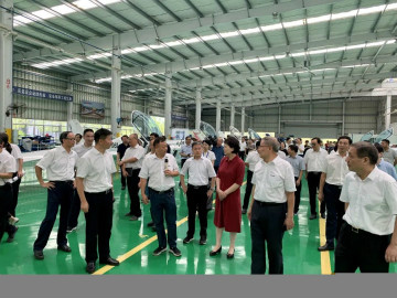 省委常委、统战部部长黄兰香考察调研yp街机科技