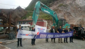 感恩相伴，，，，，，，，关爱相随——yp街机智能效劳万里行深入广洋装务客户