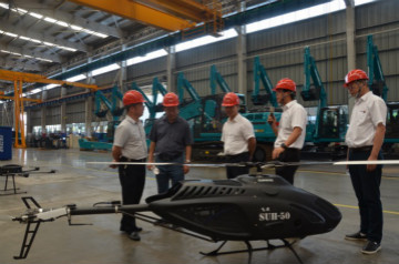 深化校企相助 湖南农大党委书记陈弘一行到访yp街机智能