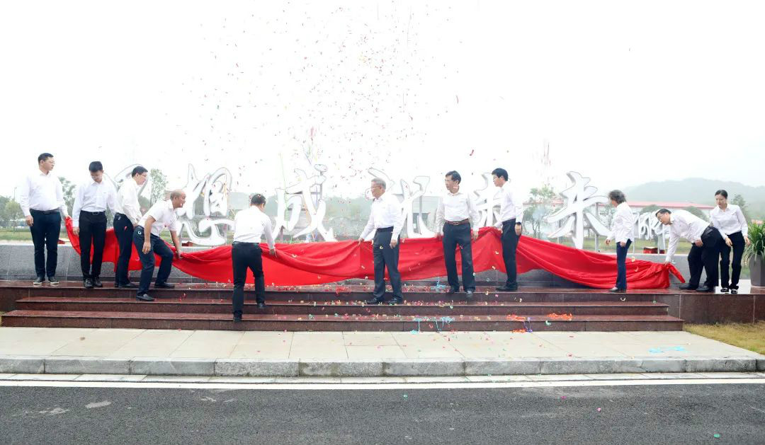 切记初心使命，，，，，，，，理想成绩未来