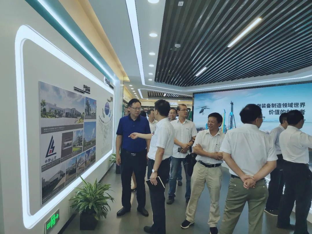 中南大学机电工程学院肖来荣书记到访yp街机智能