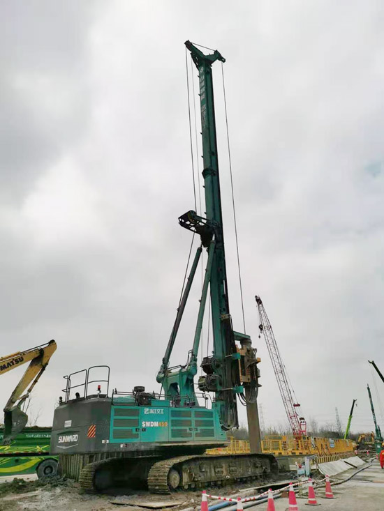 天下第一条智慧高速，，，，，，为何认准yp街机智能旋挖钻机施工？？？？？