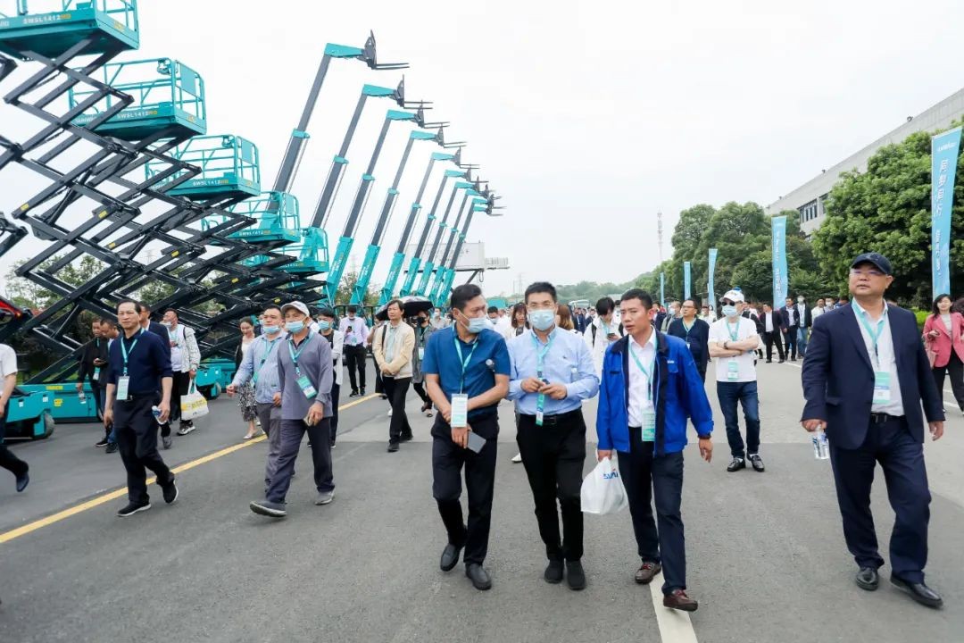 “爆品”出击！yp街机智能客户交流会签约超8亿元