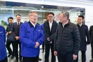 中国联通党组书记、董事长王晓初到访yp街机智能