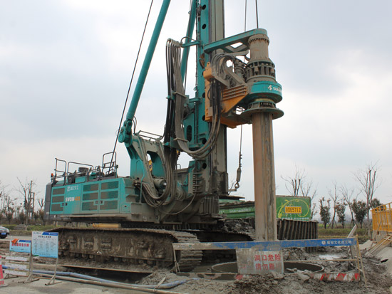 天下第一条智慧高速，，，，，，为何认准yp街机智能旋挖钻机施工？？？？？