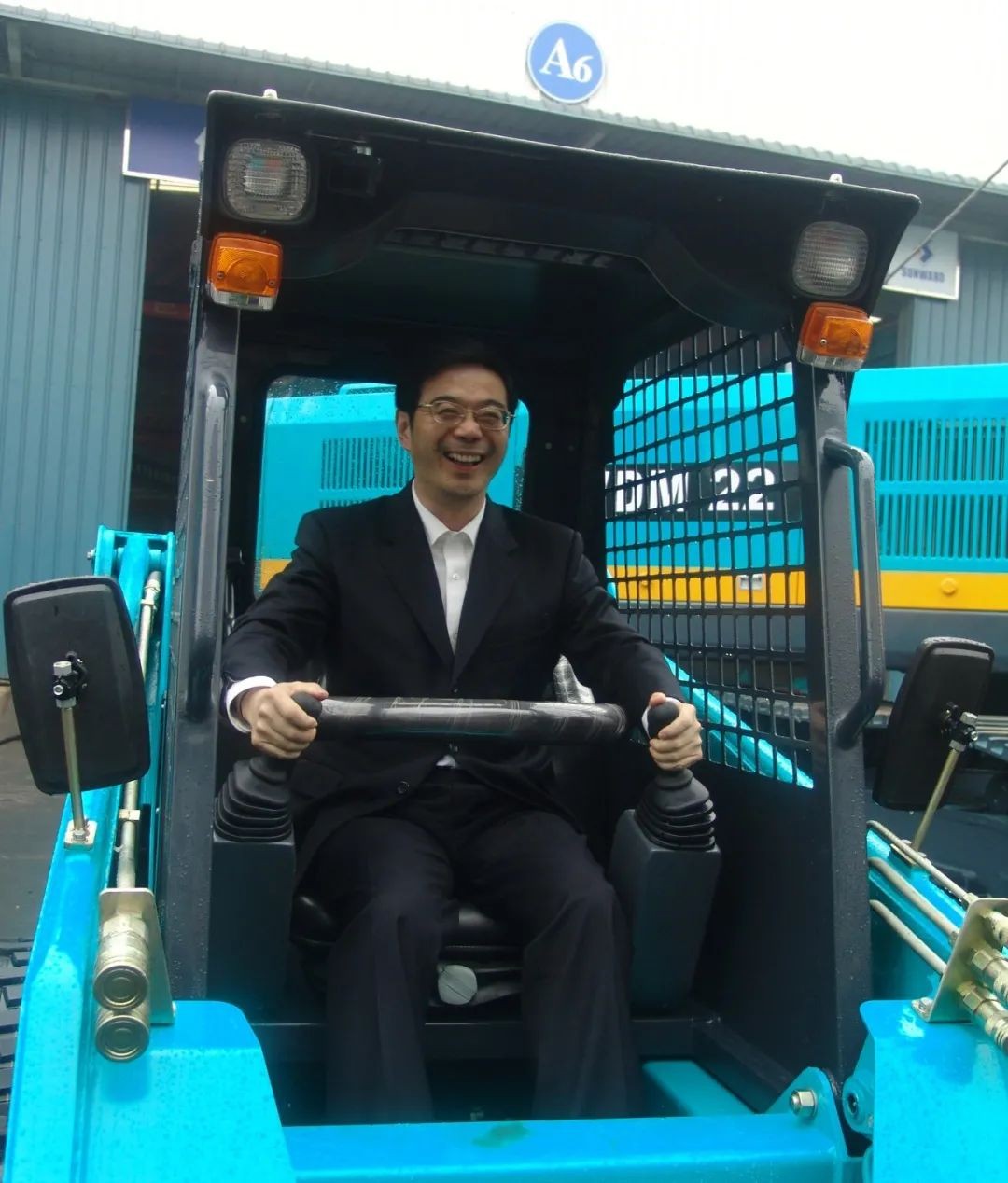 周强调研yp街机智能：增强知识产权；；；；；；；； 效劳立异驱动生长