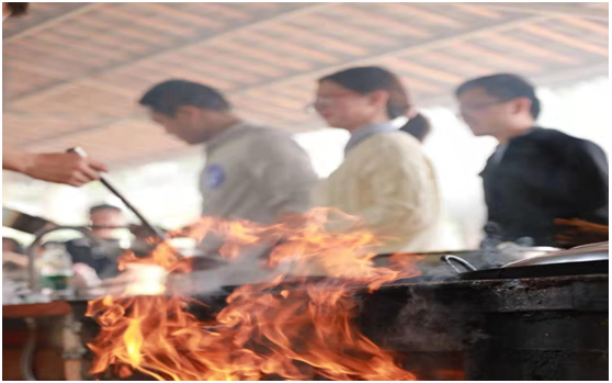 yp街机只身青年联谊活动甜蜜来袭