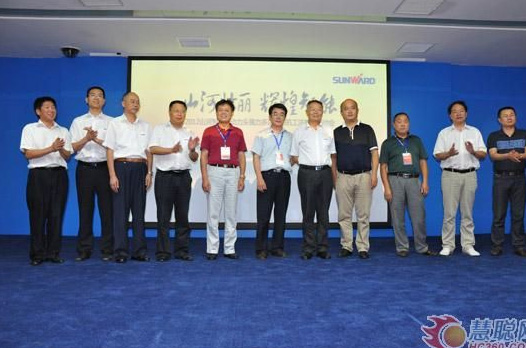 慧聪网——yp街机智能双动力头强力多功效钻机工法钻研会举行