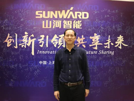 3.5米直径高效入岩，，，他携yp街机智能旋挖名动山城