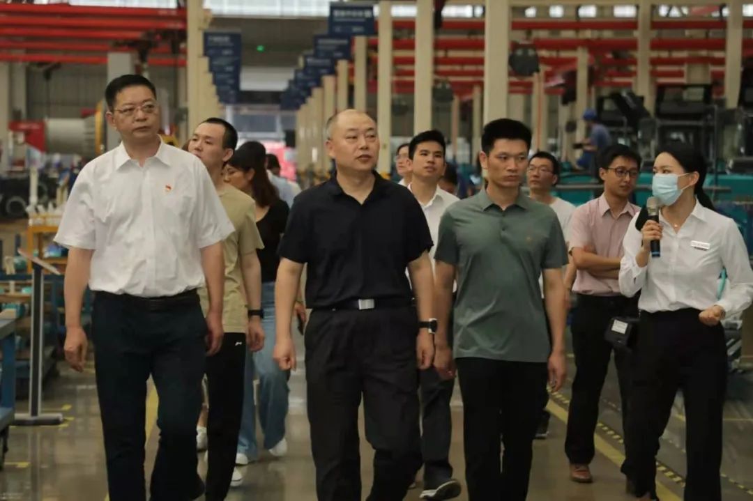 国防科大北斗团队考察yp街机智能