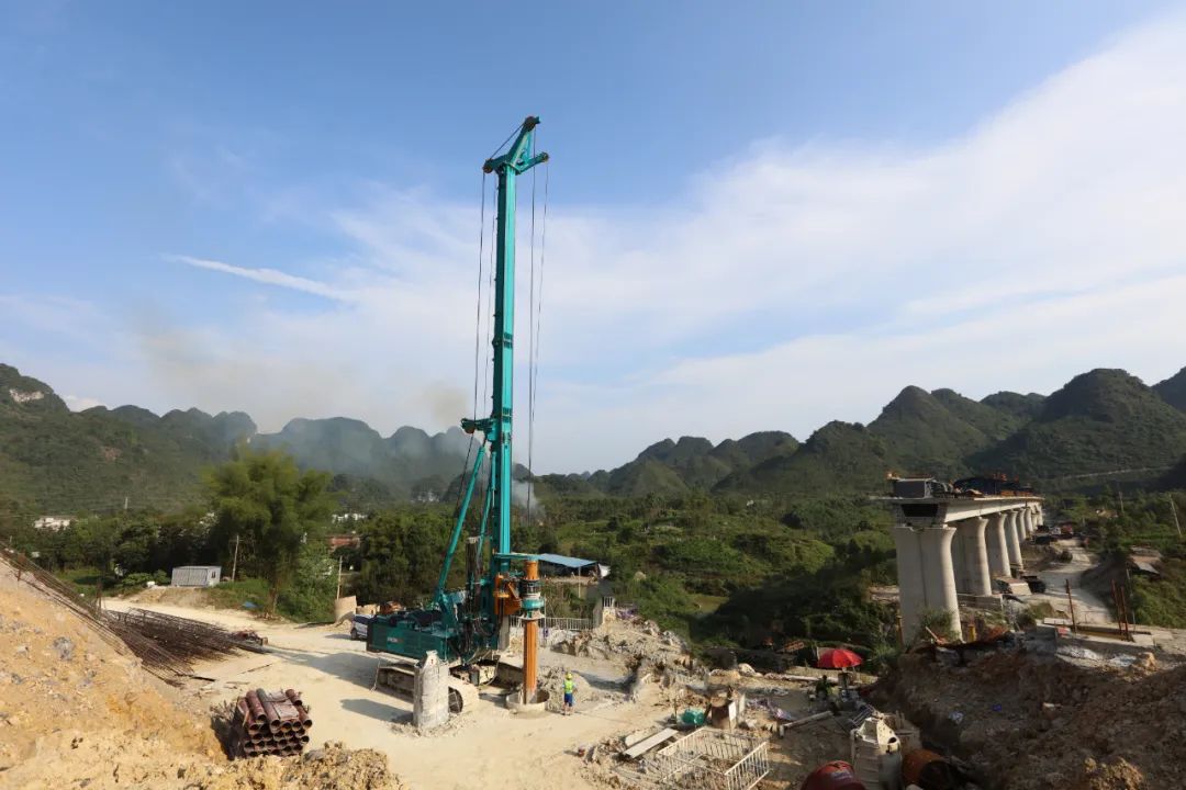 一个月只完成3根桩，，，，，为何客户连连赞美？？？？？？？？