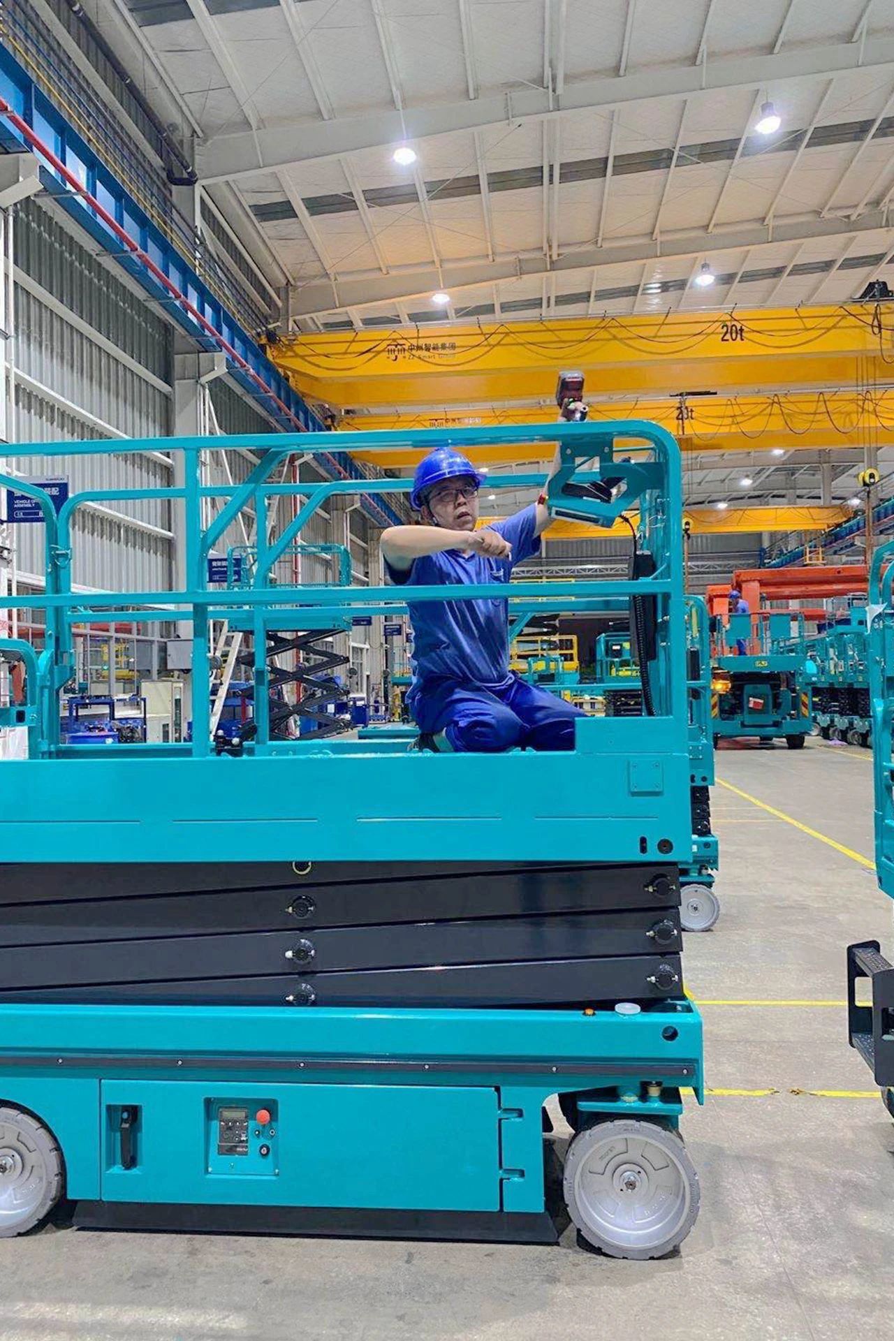 yp街机智能“蓝精灵”们在通俗岗位的坚守与贡献