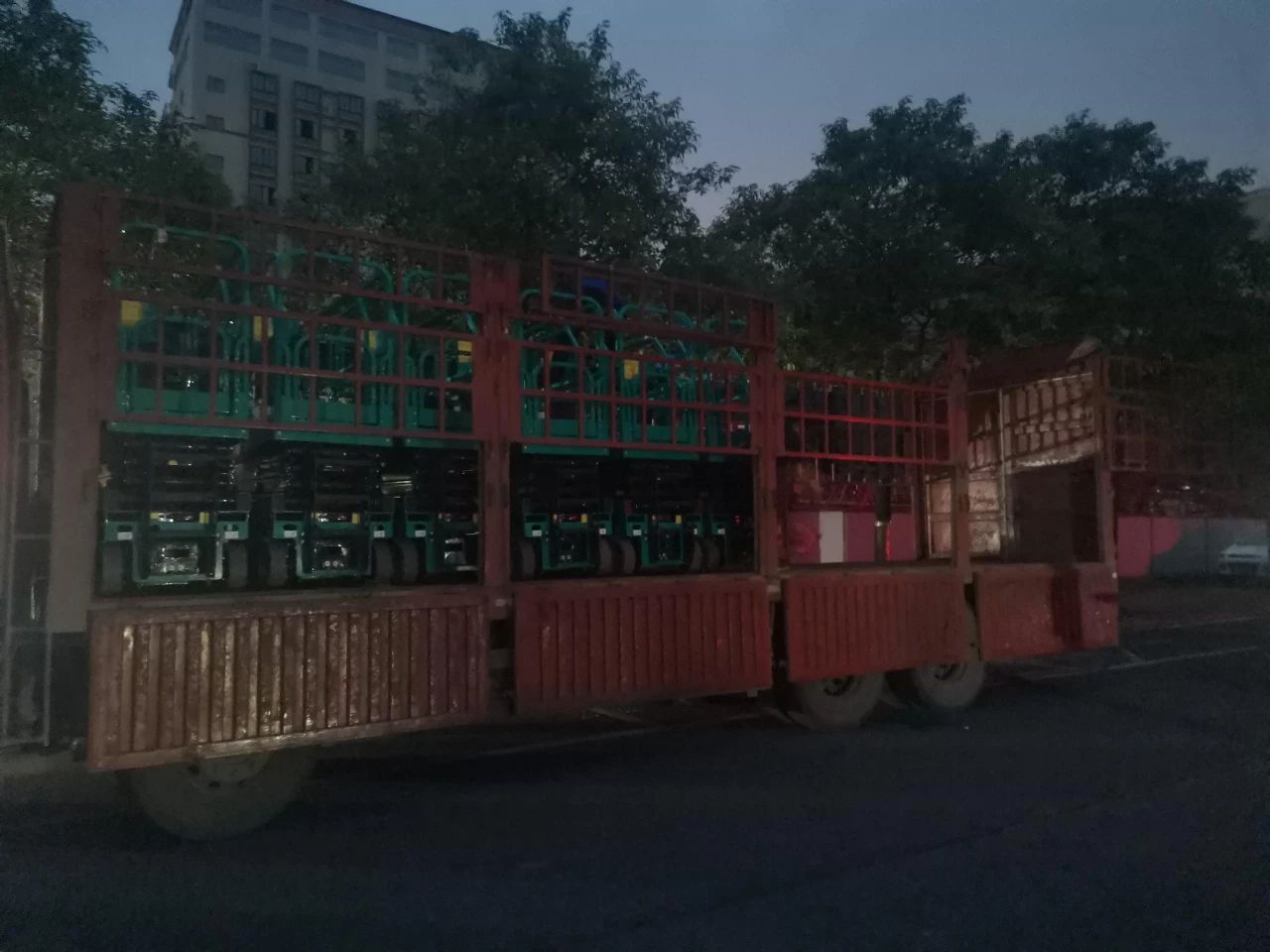 30小时，，，，，8小我私家，，，，，10台装备，，，，，我们说到做到！