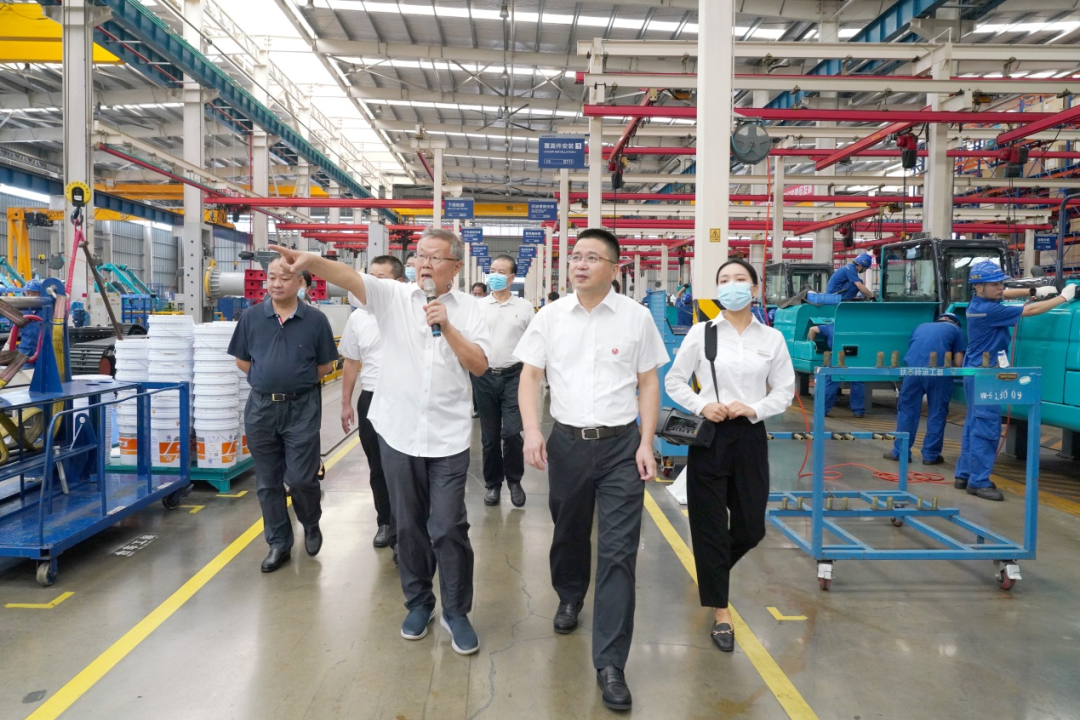 长沙市委常委、市纪委书记胡卫兵考察调研yp街机智能